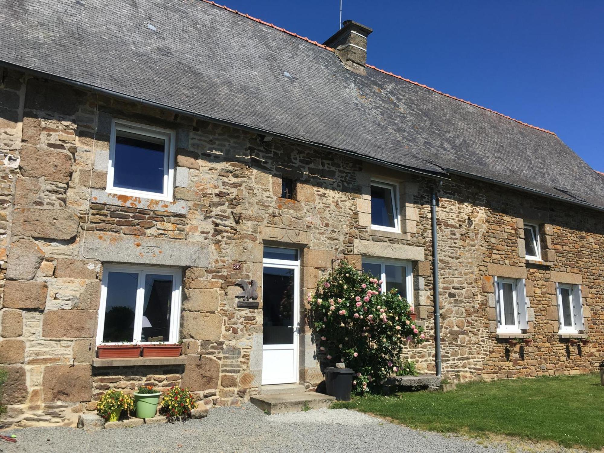 Les Chouettes Villa Les Portes du Coglais Екстериор снимка